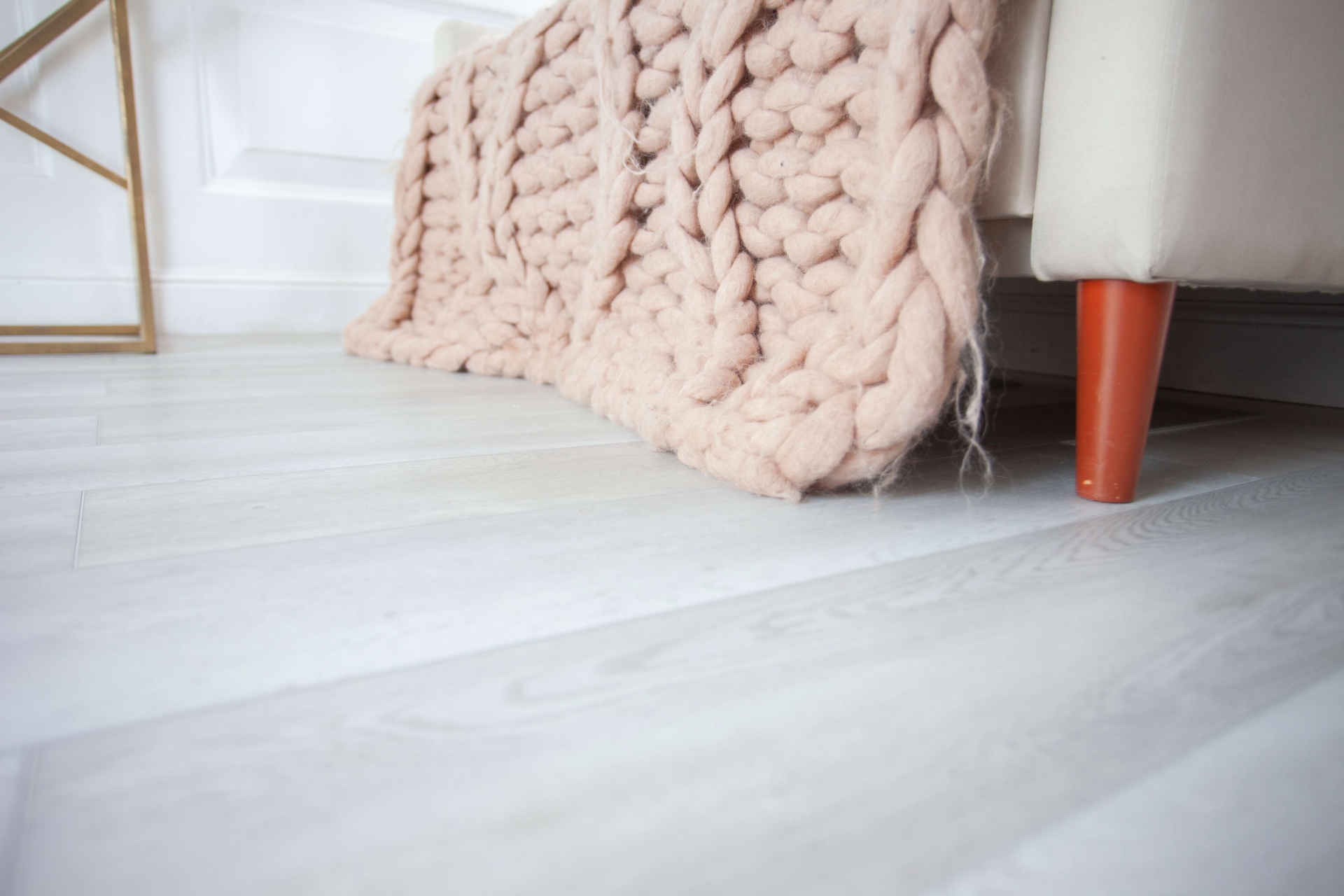 SPC ламинат «Damy Floor» Дуб Зимний (1220*180*4 мм) — купить в Ставрополе