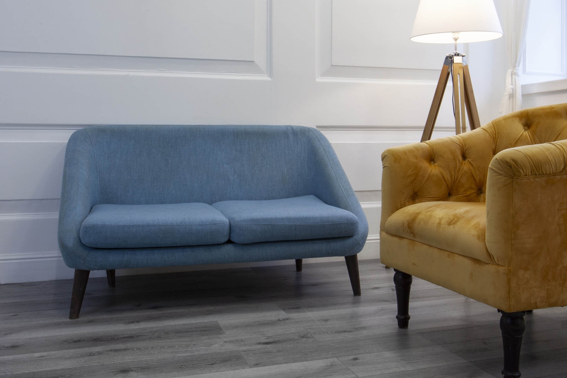 Усовершенствованная кварц-виниловая плитка «Damy Floor» Дуб Сильвер (1227*187*2,5 мм) — купить в Ставрополе