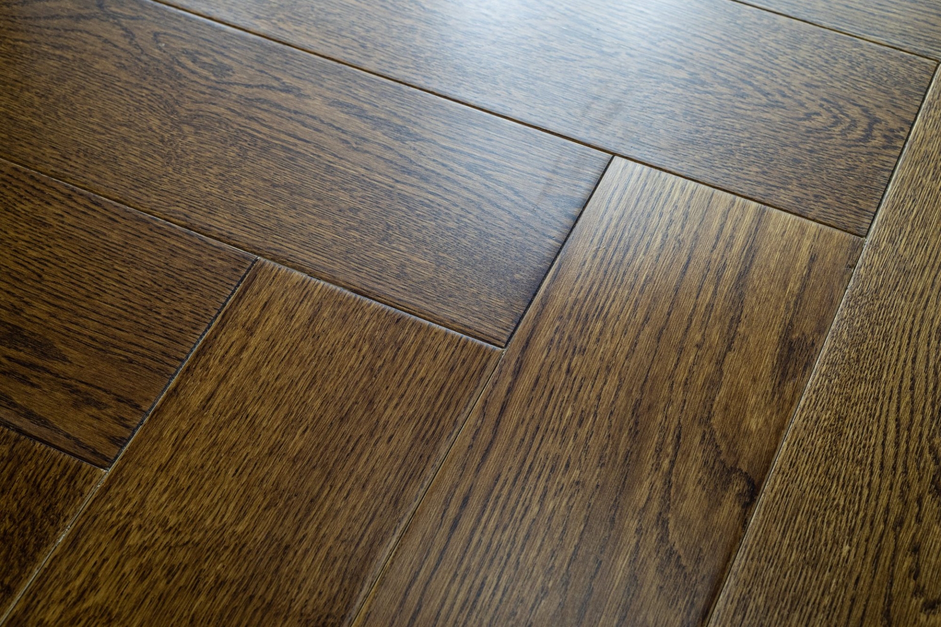 Инженерный паркет «Damy Floor» Ореховый (укладка елочкой) — купить в Ставрополе