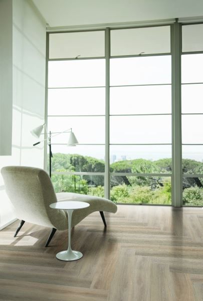 Кварцвиниловая плитка "LG" Орешник классический (1200*180*2 мм) — купить в Ставрополе