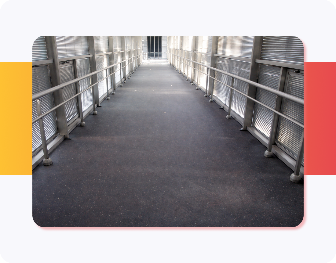 Укладка линолеума Forbo в аэропорту Кольцово, 2019 г.